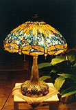 Tiffany-Lampe mit Libellen