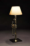 Instrumentenlampe mit Trompete