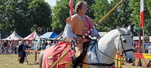 Flachsmarkt in Krefeld Burg Linn 2012